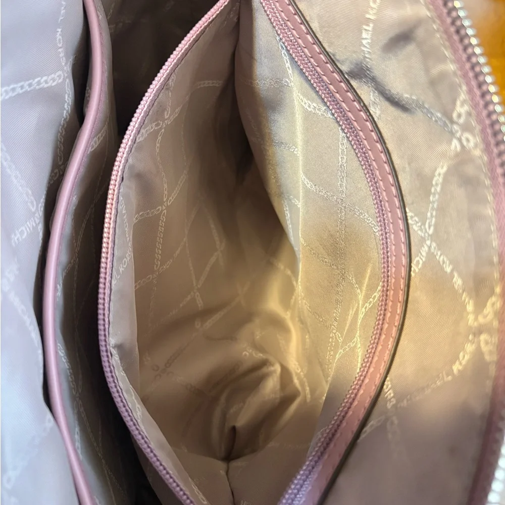 Michael Kors Pink monogram Jet Set Tote - Picture 6 of 9